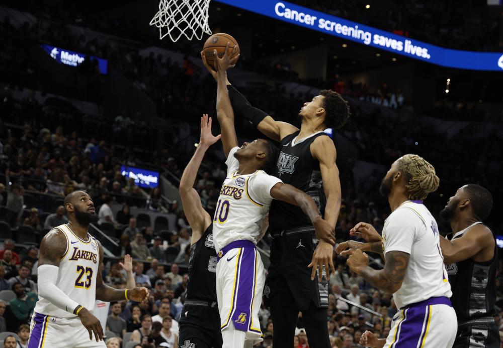 以其出色的 以其出色的