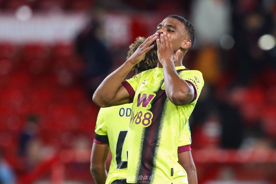 成欧冠03 成欧冠03